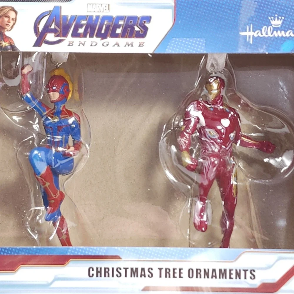 NIB Hallmark Marvel Avengers Iron Man and Captain Marvel Christmas tree Ornament